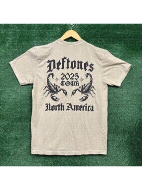 Deftones North American Tour Nu Metal Band T-Shirt Size Small